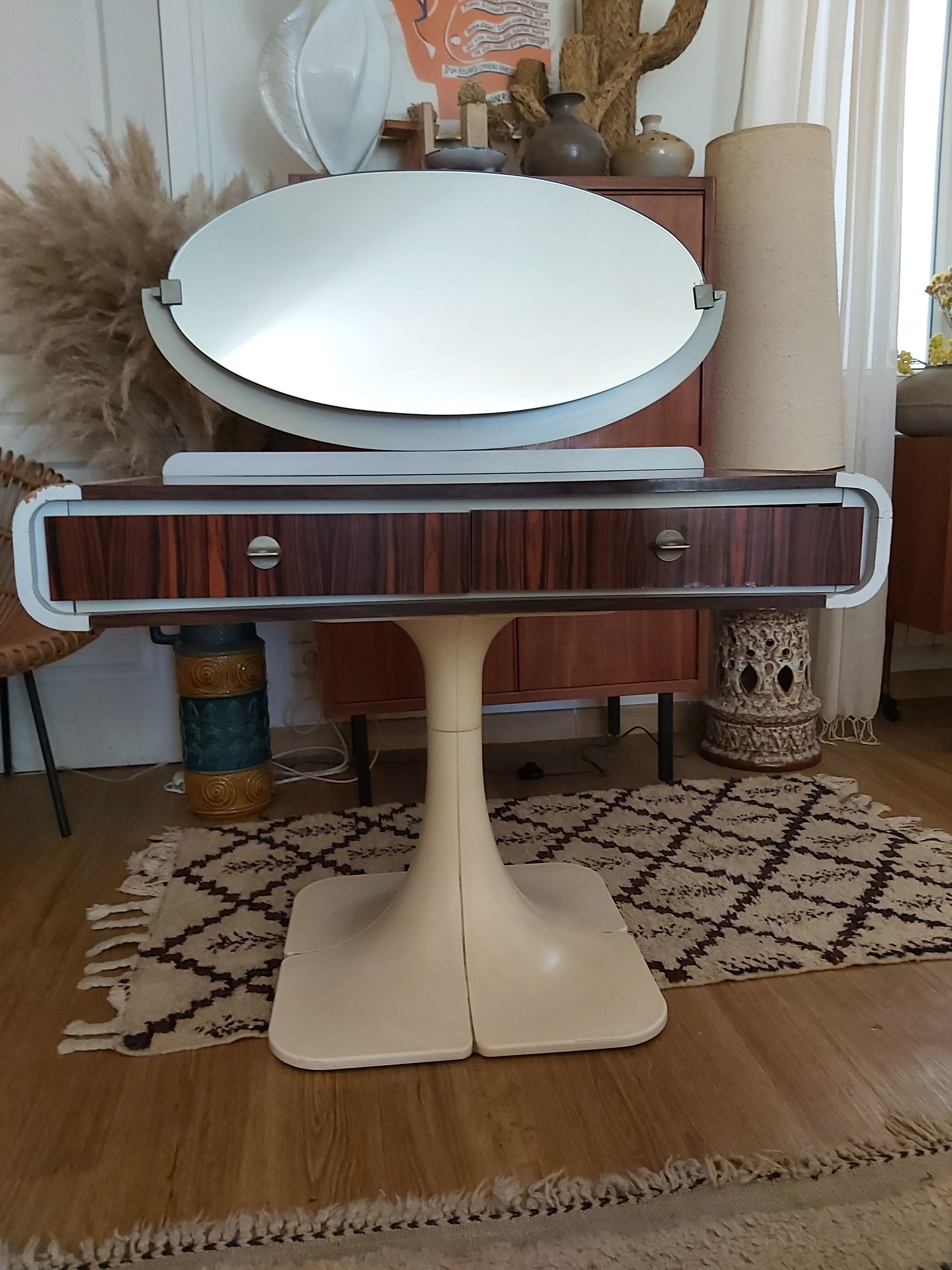 Coiffeuse années 70 pied tulipe