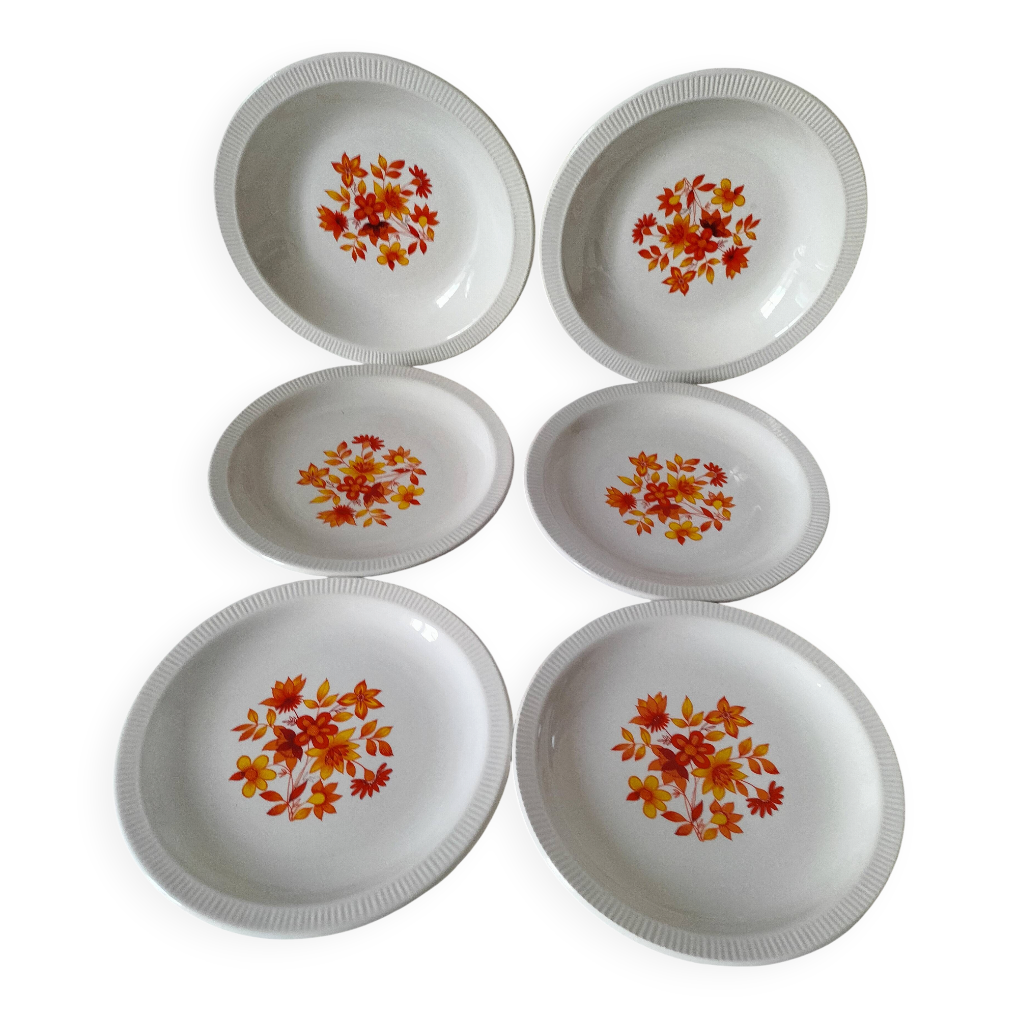 6 flower power plates from the 70s