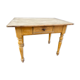 Farm table in natural wood fir 1900 brewery