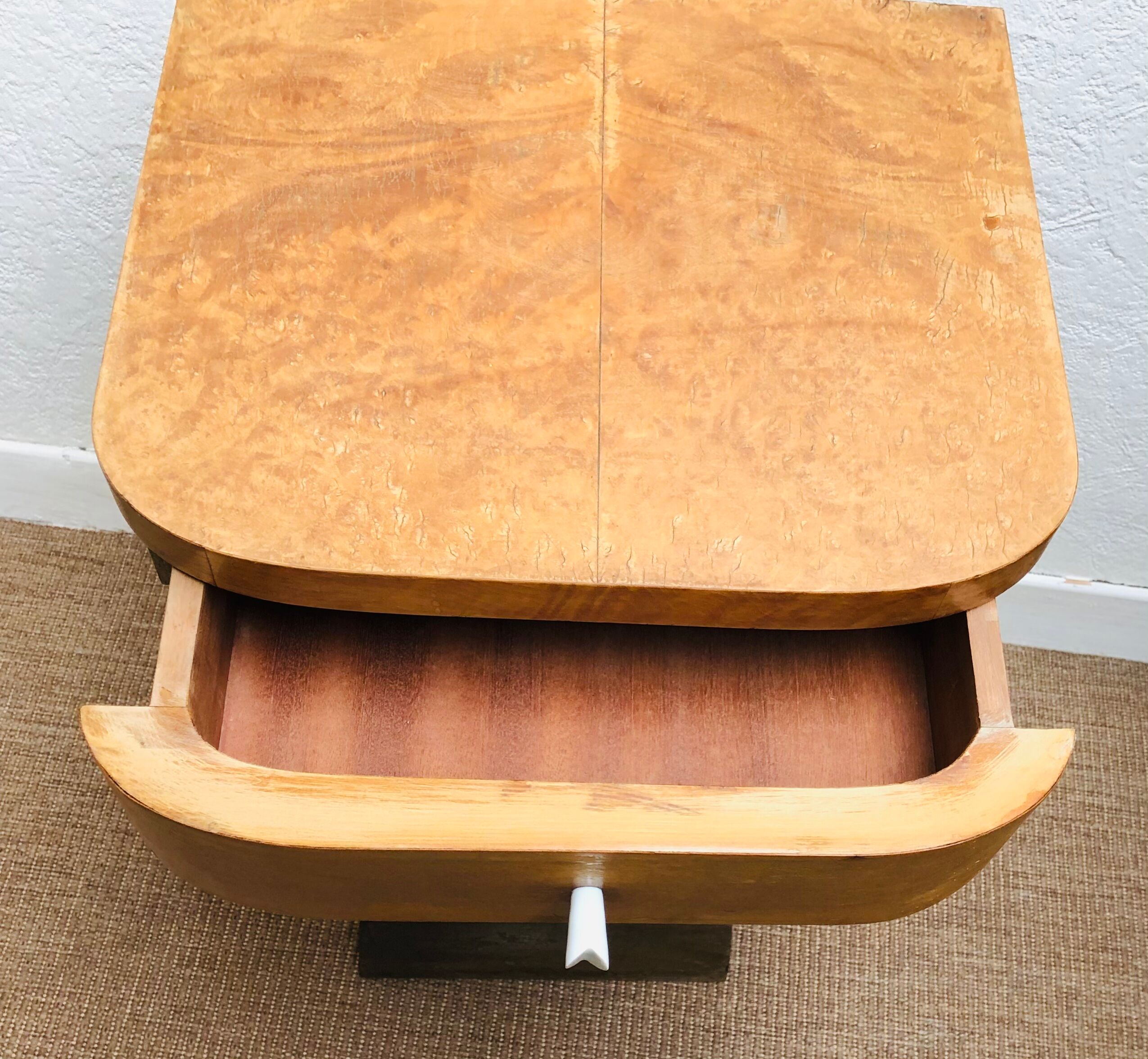 Small 1930 sycamore wood extra furniture