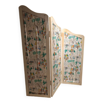 Vintage wooden children's screen from the 1950s/1960s with fairy tale fabric