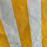 Set of 2 vintage folding beach lounge/beach chairs