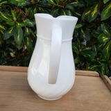 Pitcher in opaline