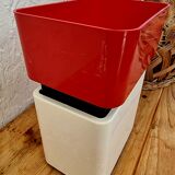 Vintage red terraillon scale