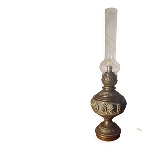 Ancienne lampe à pétrole