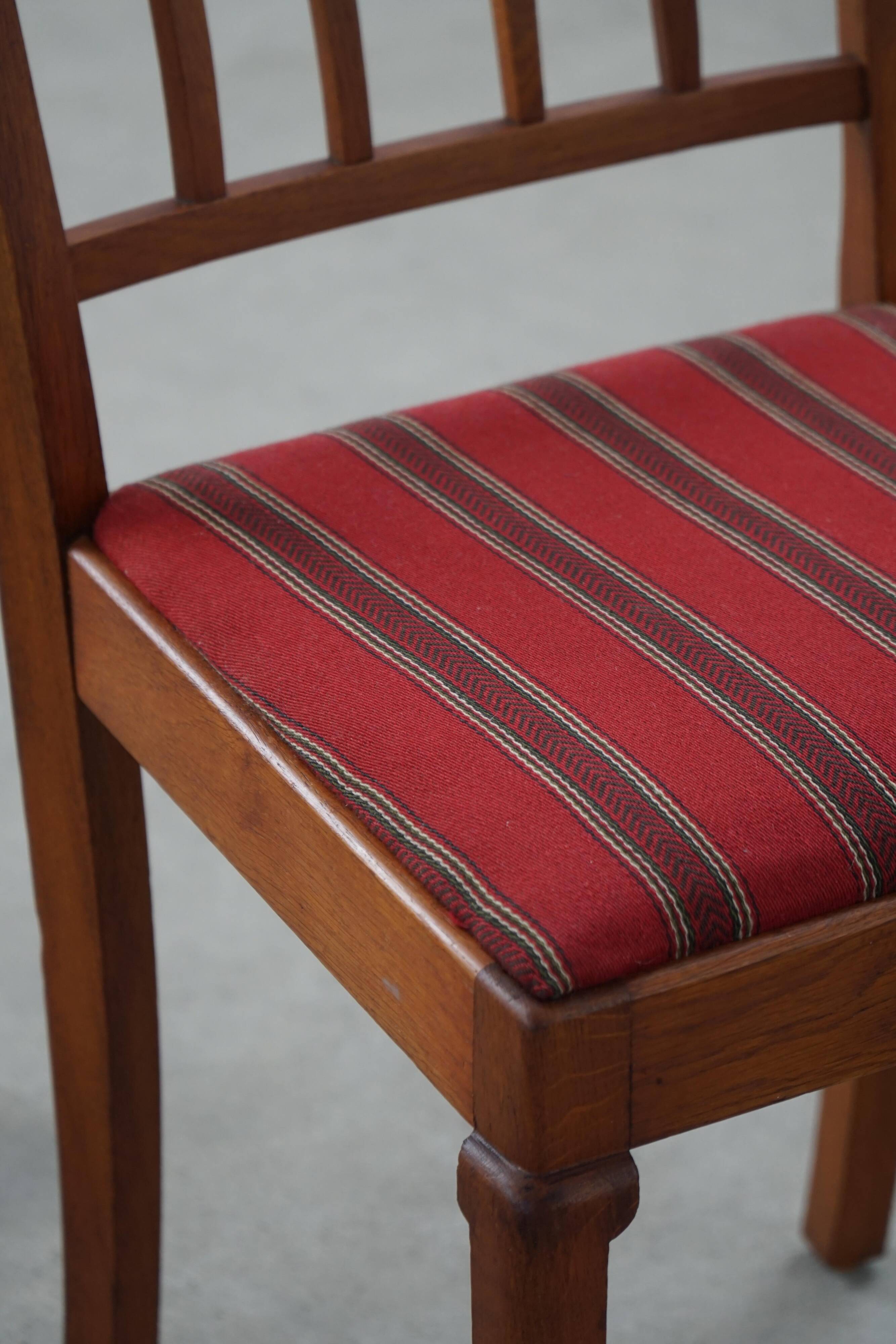 Set of 6 modern classic Danish dining chairs, oak with upholstered seats, 1950s.