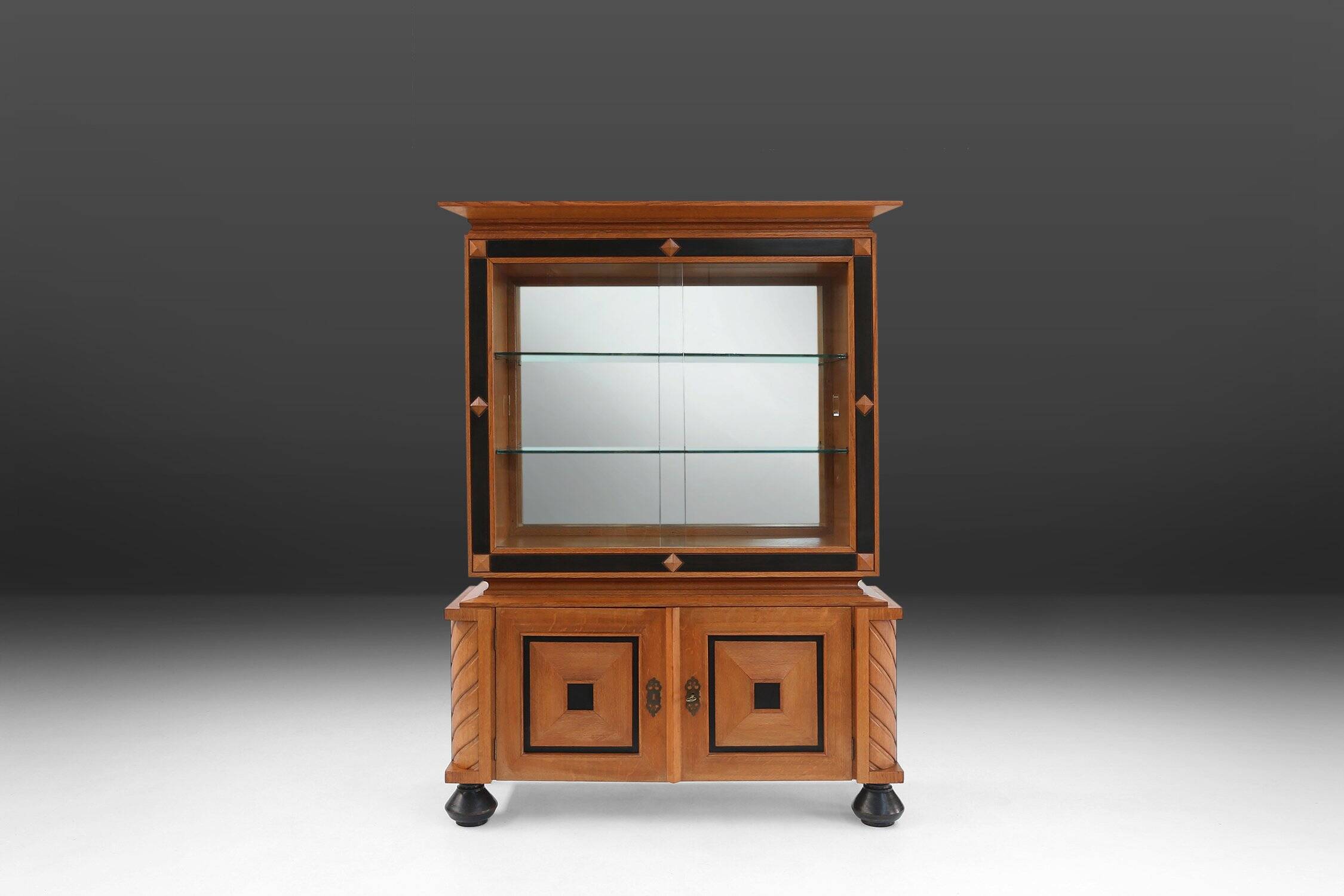 Late Art Deco Display Cabinet in Oak, Belgium 1940s