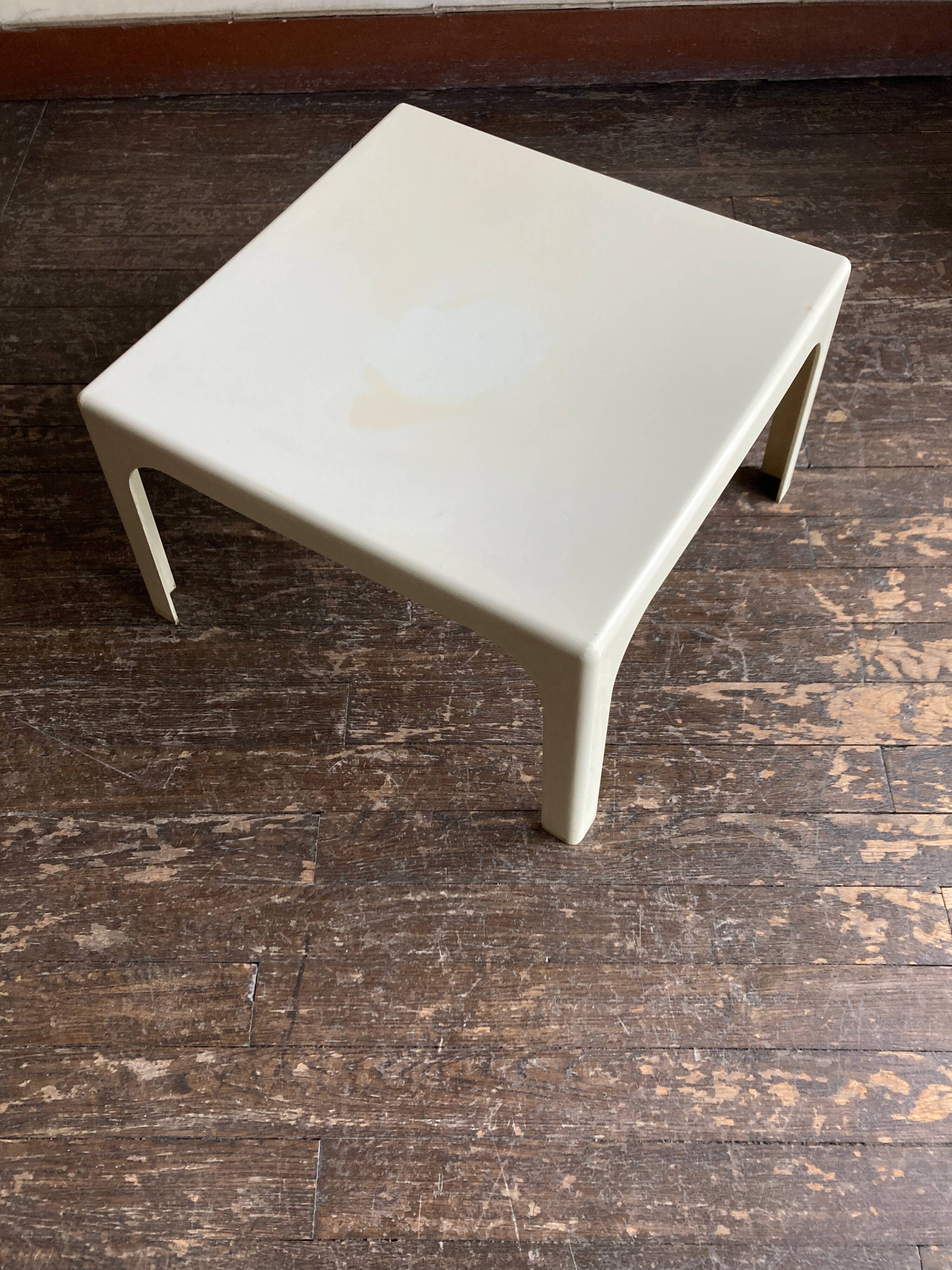 Coffee table in abs Flair for Prisunic 1970 space age