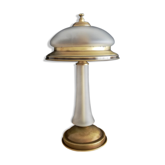 Lampe de table de table de laiton de bibliothèque de cru et de champignon de verre