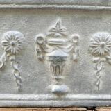 Jardinière en fonte grise