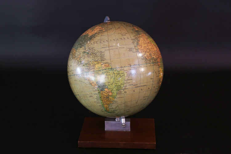 Globe Terrestre 1960