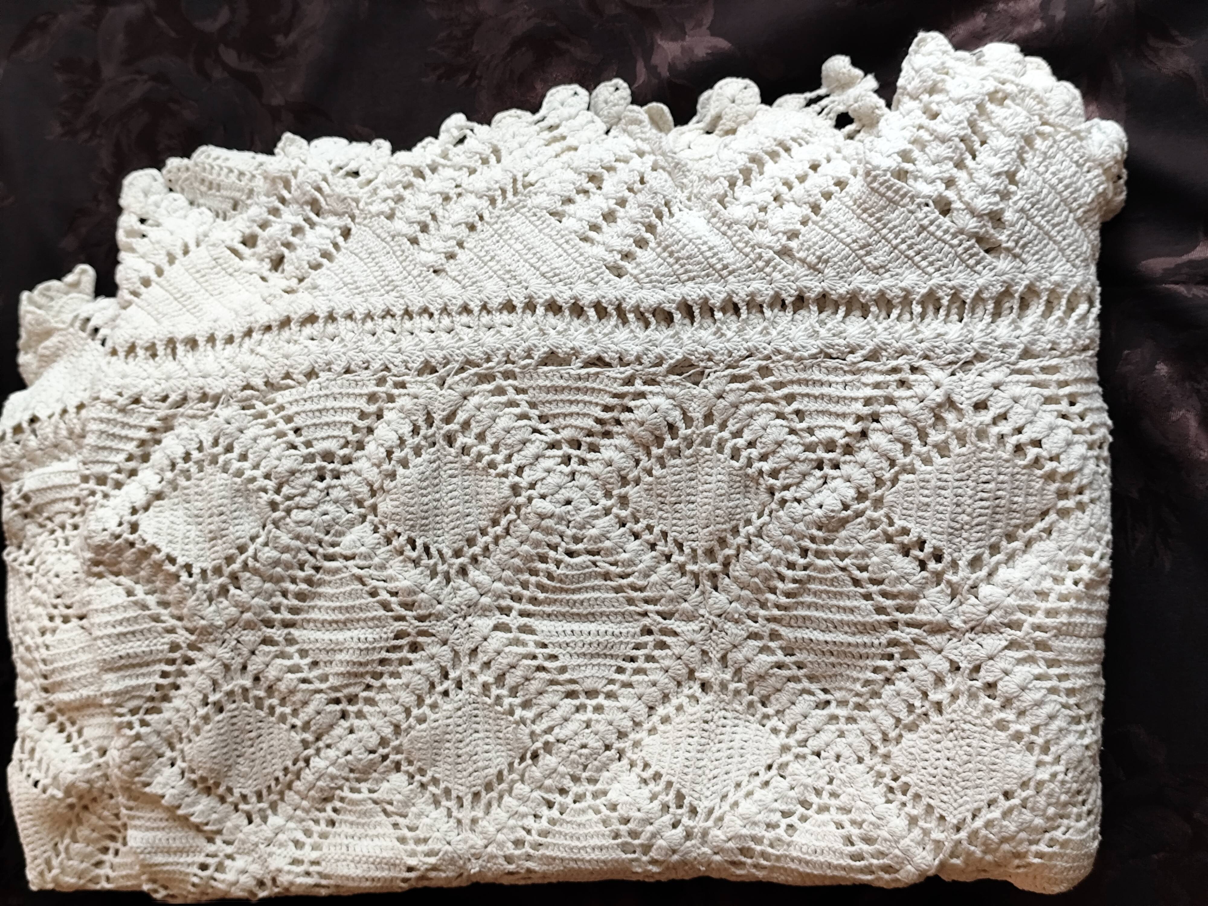 Dessus de lit en coton blanc -  jeté de canapé aux motifs géométriques