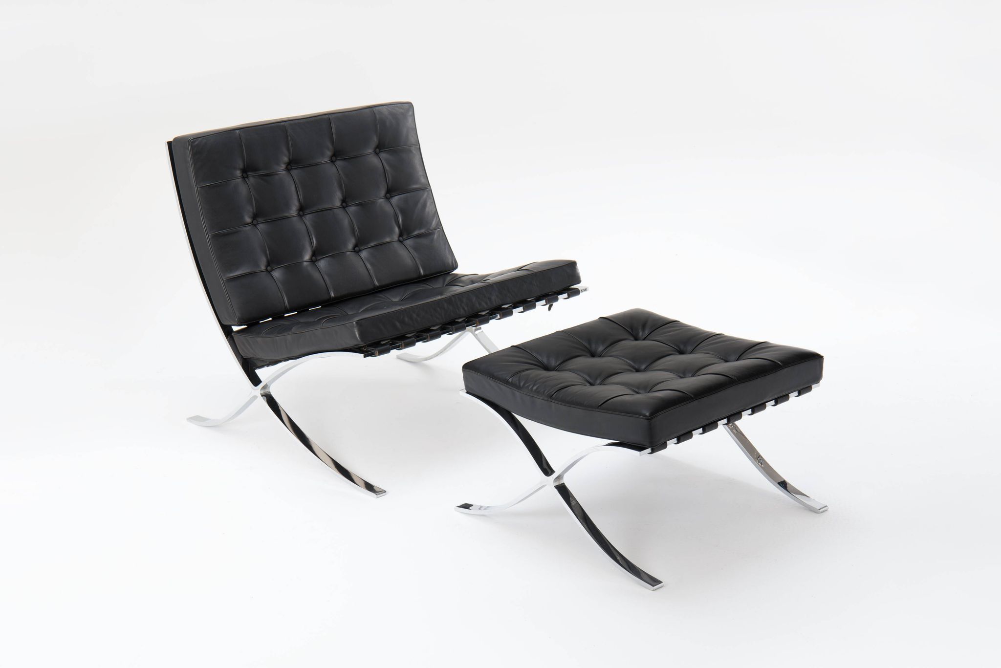 Chaise Barcelona et ottoman - MIES Van Der ROHE