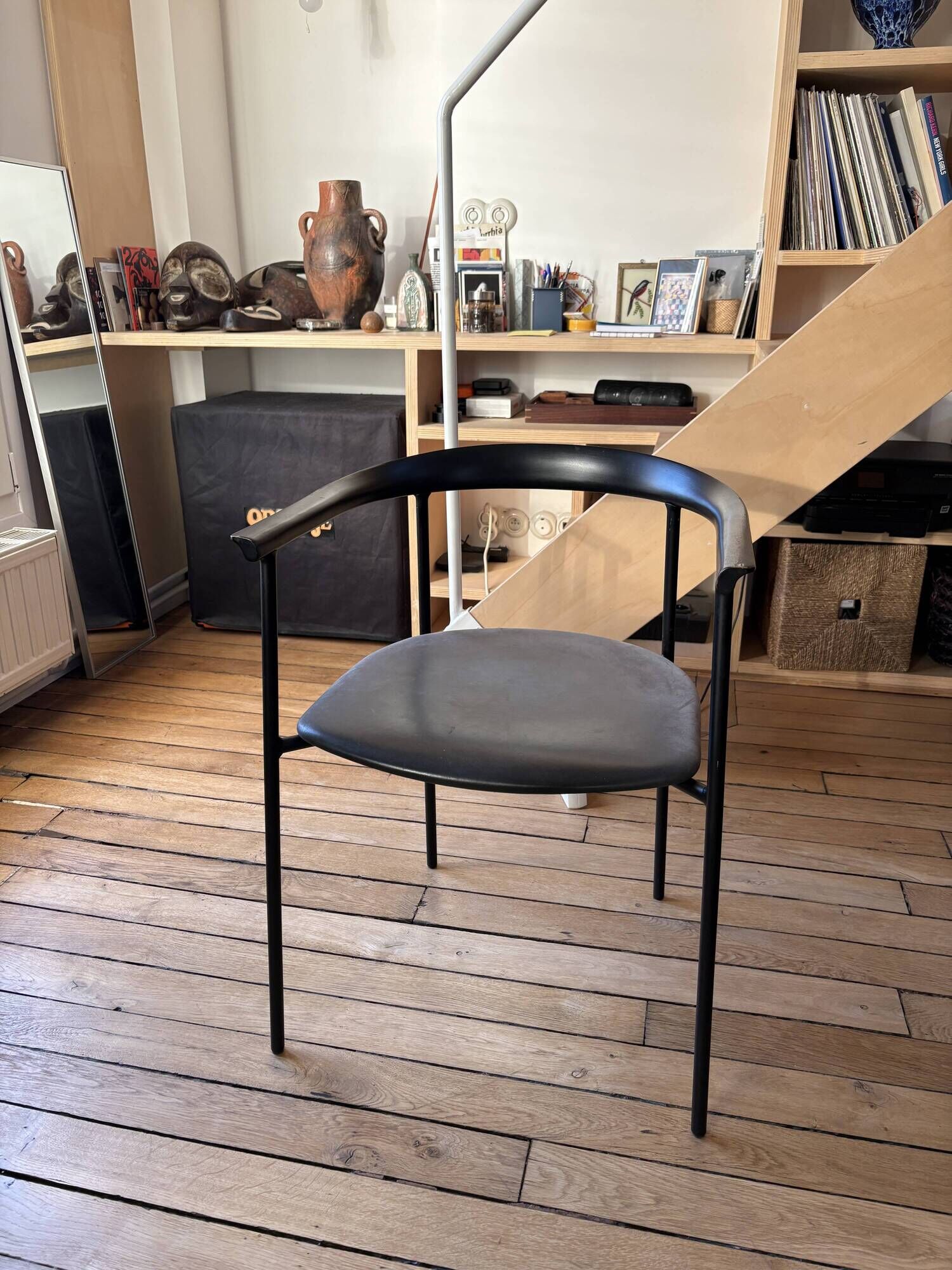 Takt Arc Chair Black
