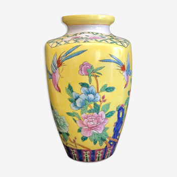 China porcelain vase and enamels flora and birds on 19th china yellow background