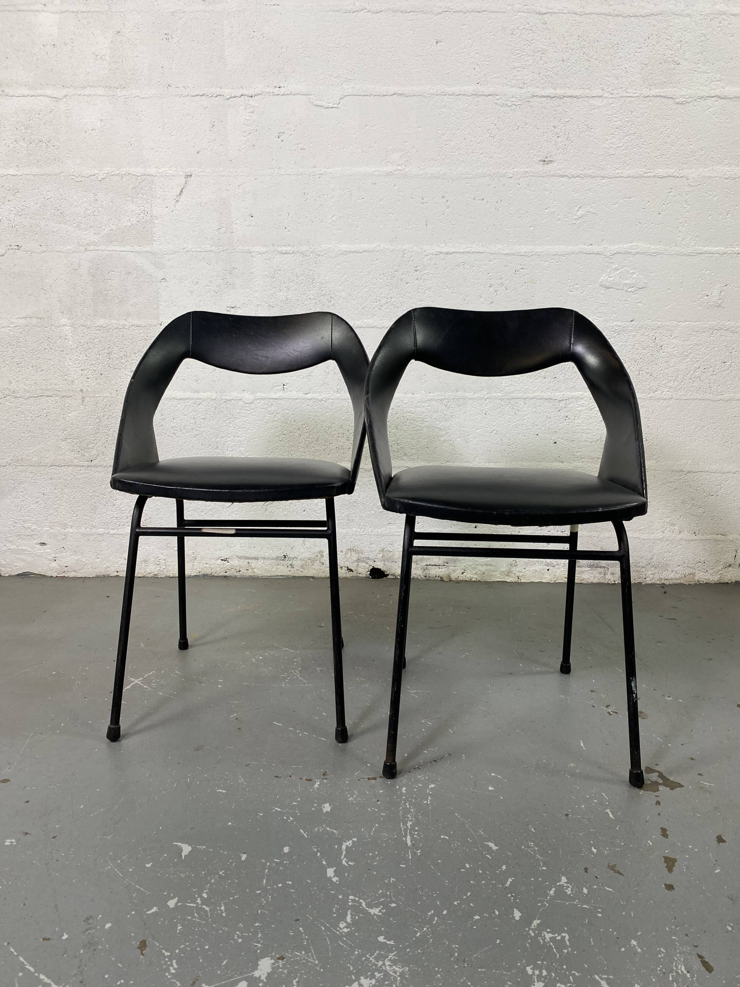Paire de fauteuils Louis Paolozzi noir