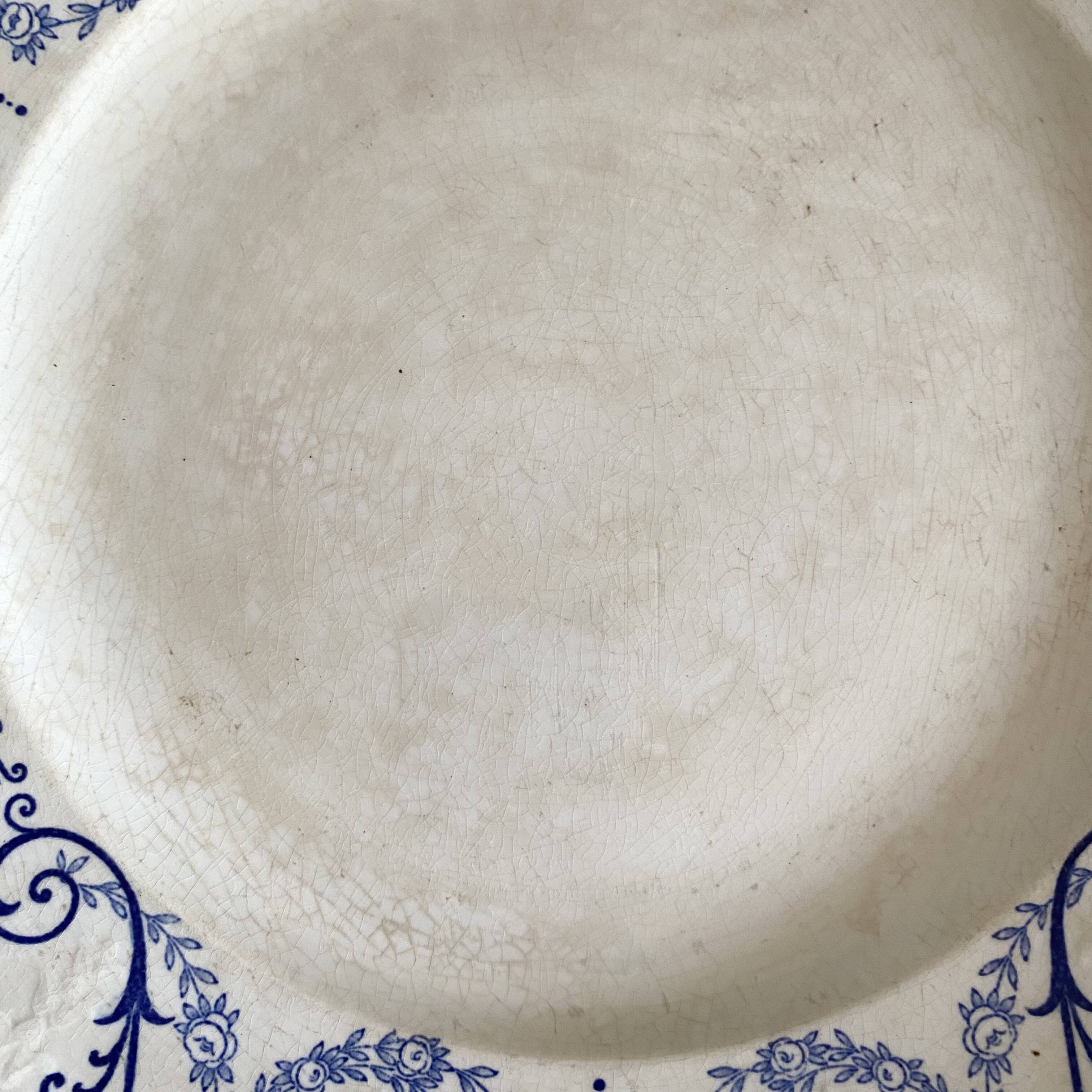 Round ironstone dish Sarreguemines model Corbeille