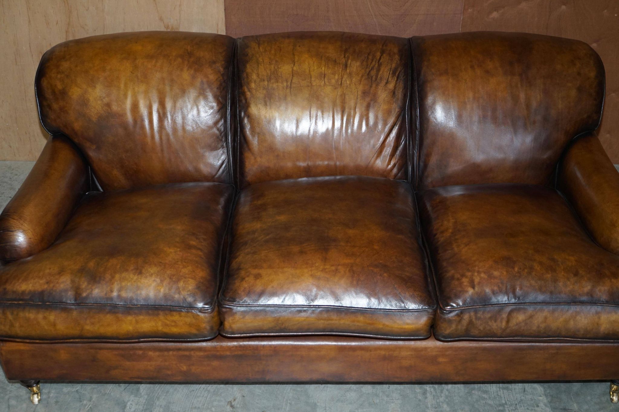 Howard & Son leather canapé, restored vintage, 3-seater