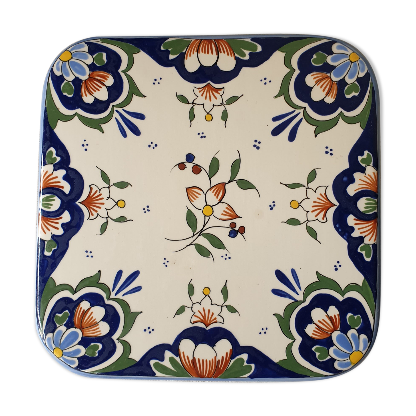 Rouen earthenware underside