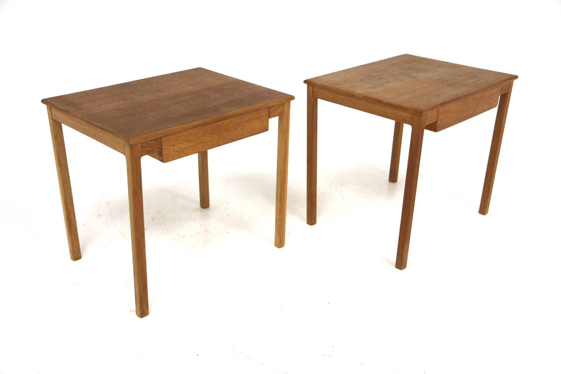 Set de 2 de tables de chevet en chêne, Suède, 1960