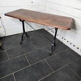 Table de bistrot pieds en fonte dessus en bois massif