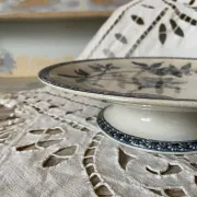 Ironstone cake dish "Marguerite" Large deposit