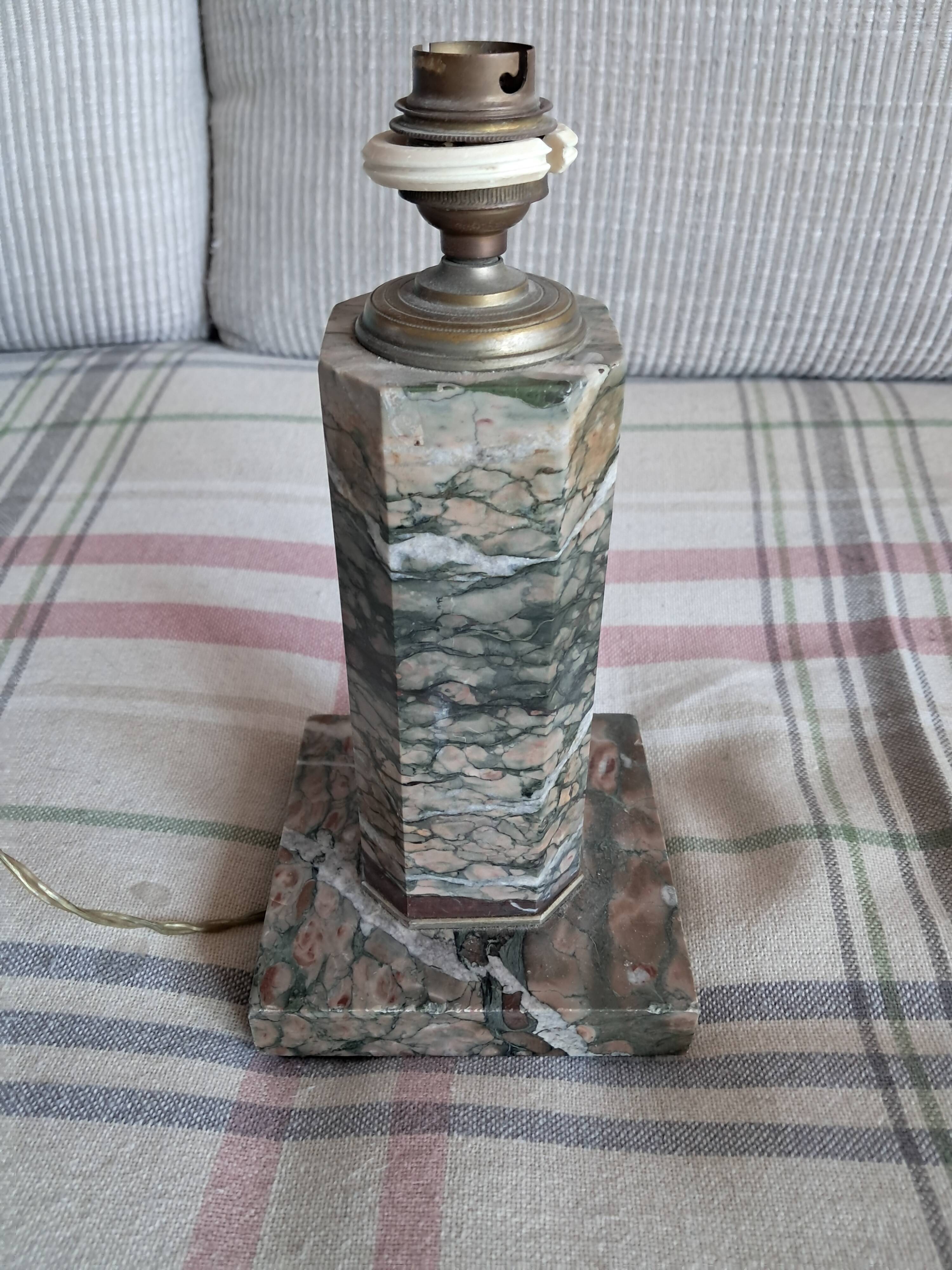 Lampe vintage en marbre