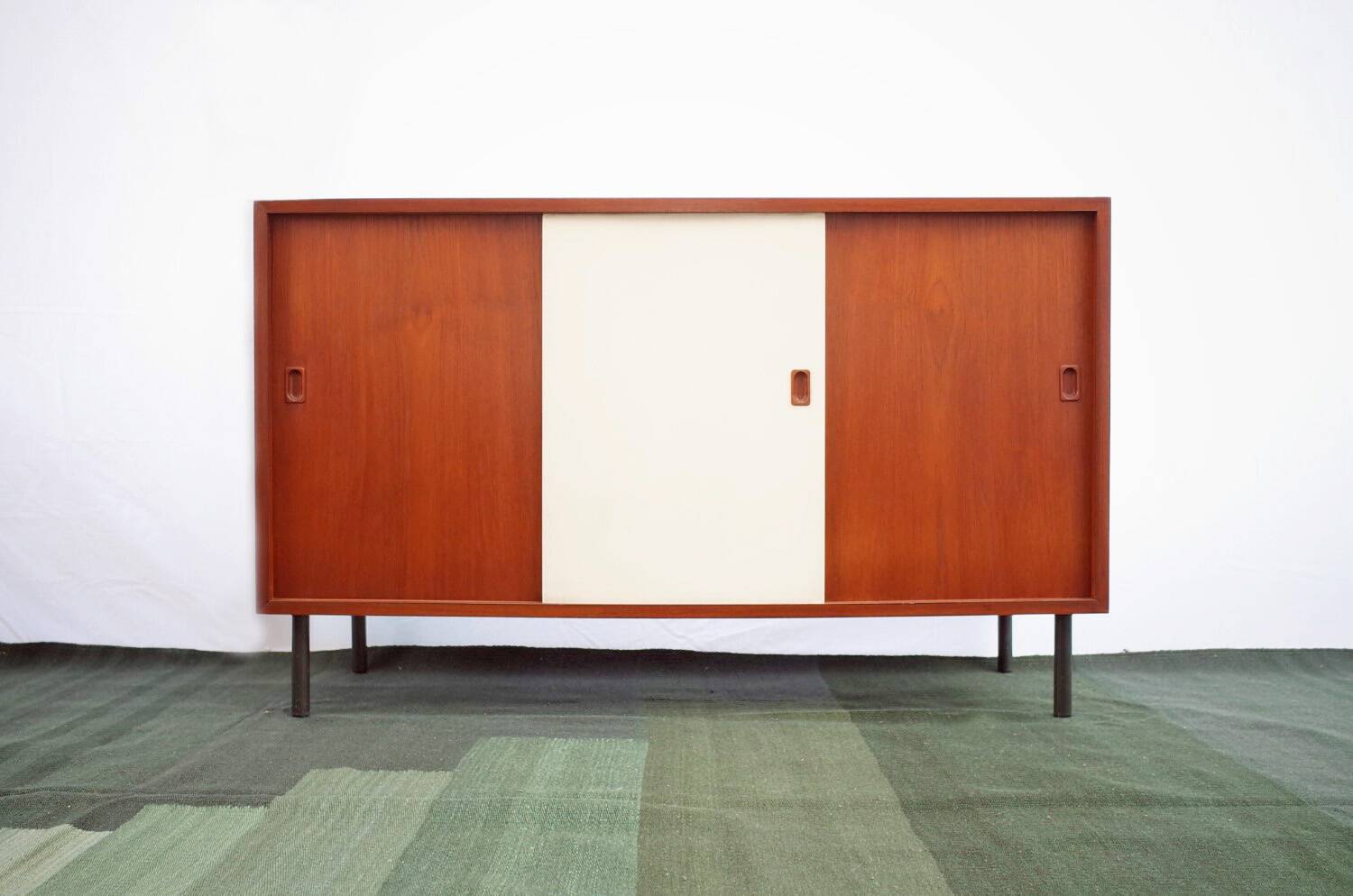 Buffet danois en teck vintage Commode portes coulissantes tiroirs