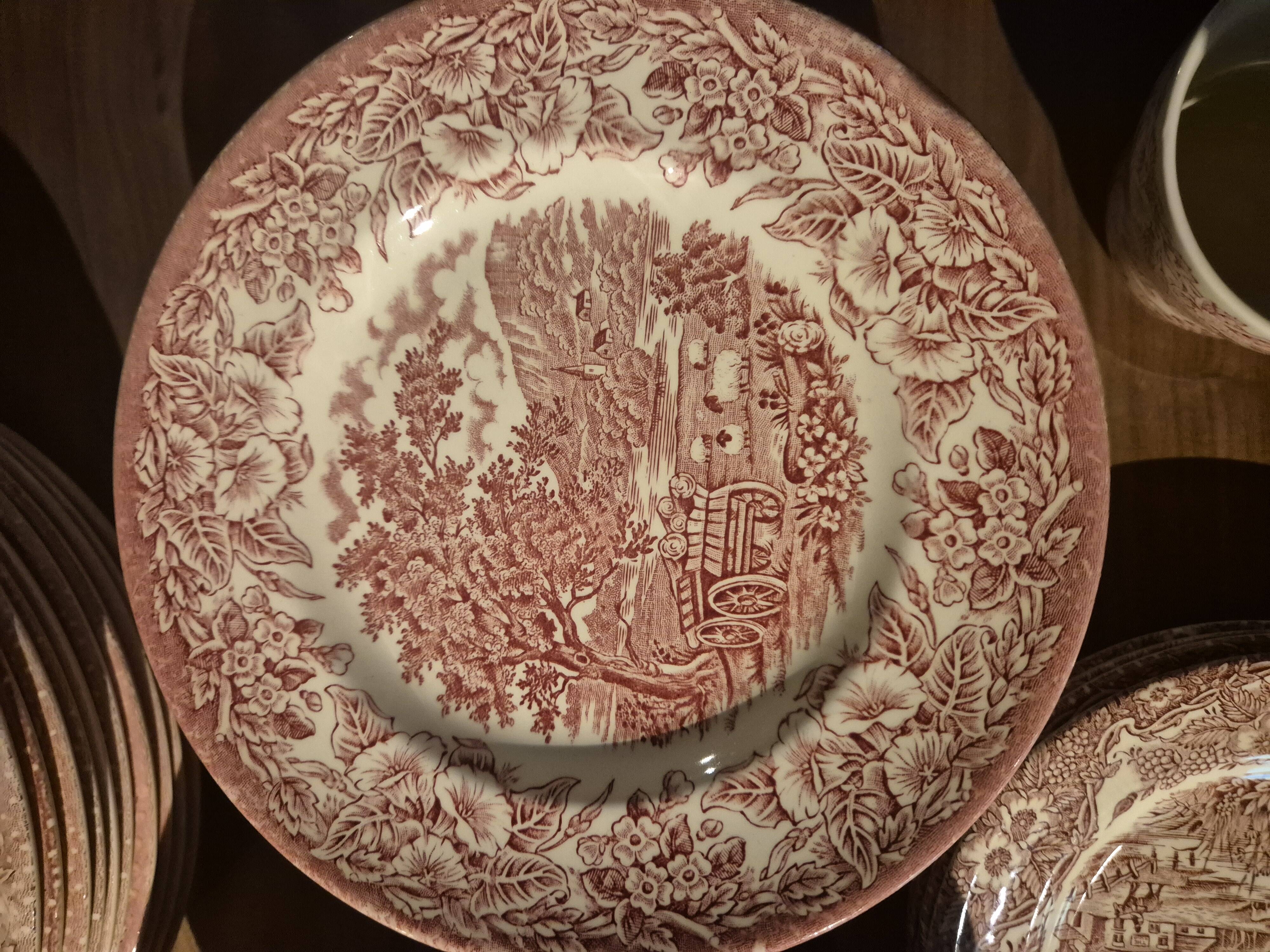 Important Porcelain Service EIT England