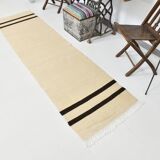 2x9 Handmade Hemp Runner Rug 75x282Cm