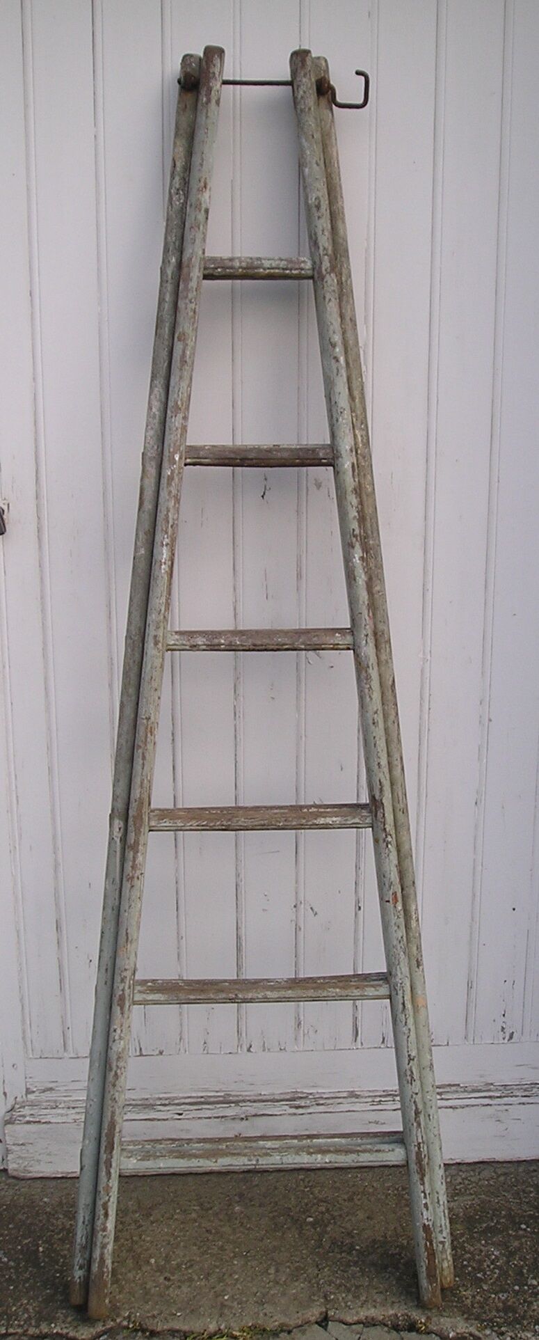 Echelle de peintre ancienne en bois