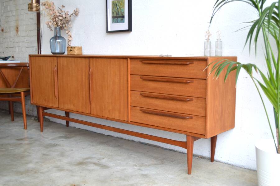 Teak sideboard by Heinrich Riestenpatt for RT Möbel.
