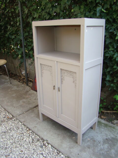 Former Parisian buffet