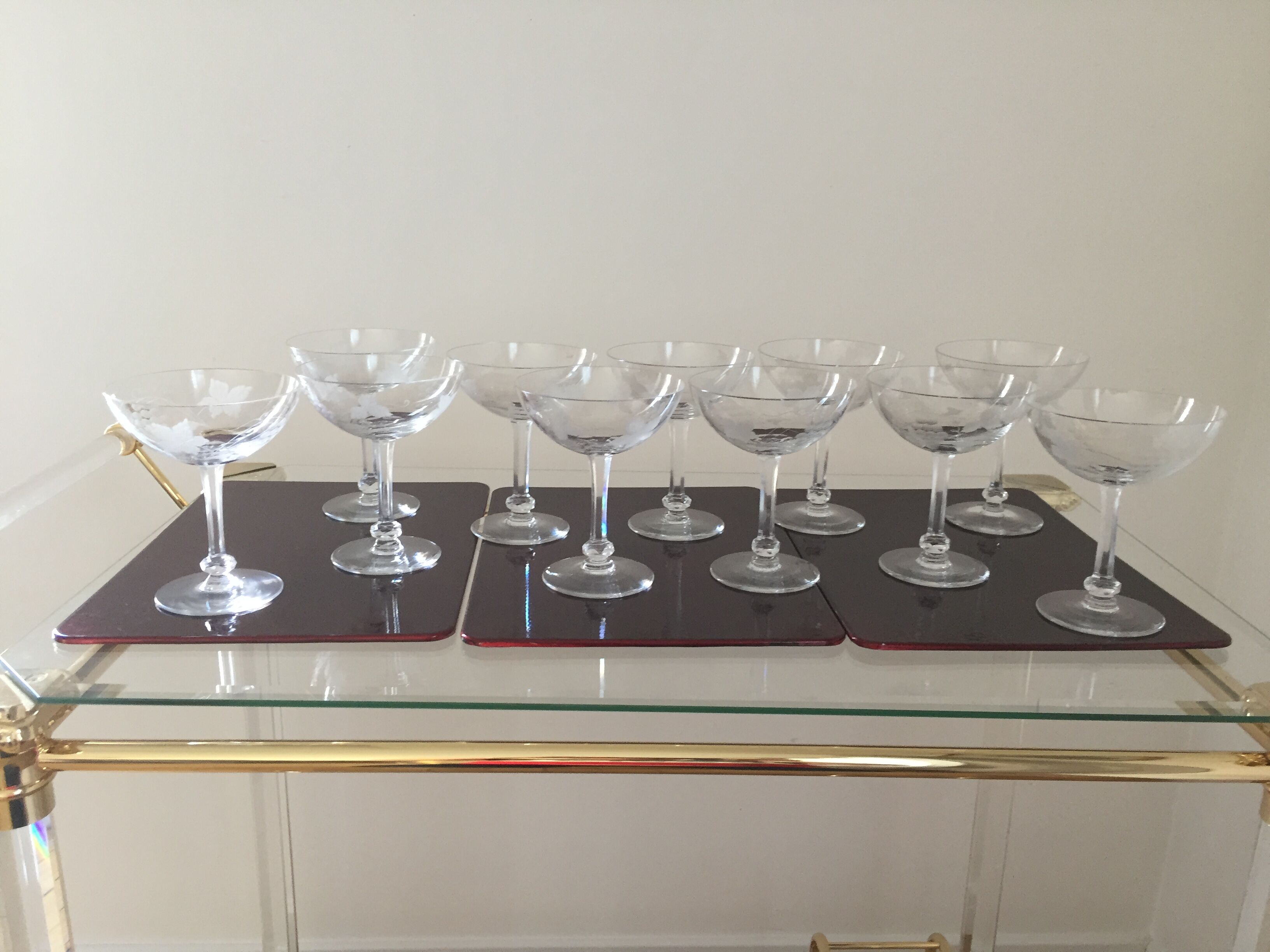 11 cups a champagne in crystal