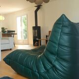 100% original et vintage (années 70) - Ensemble canapé Togo 4 à 5 personnes - Banquette 2 places, Banquette 1 place et angle 1 à 2 places en cuir vert forêt par Ligne Roset