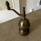 Pepper mill