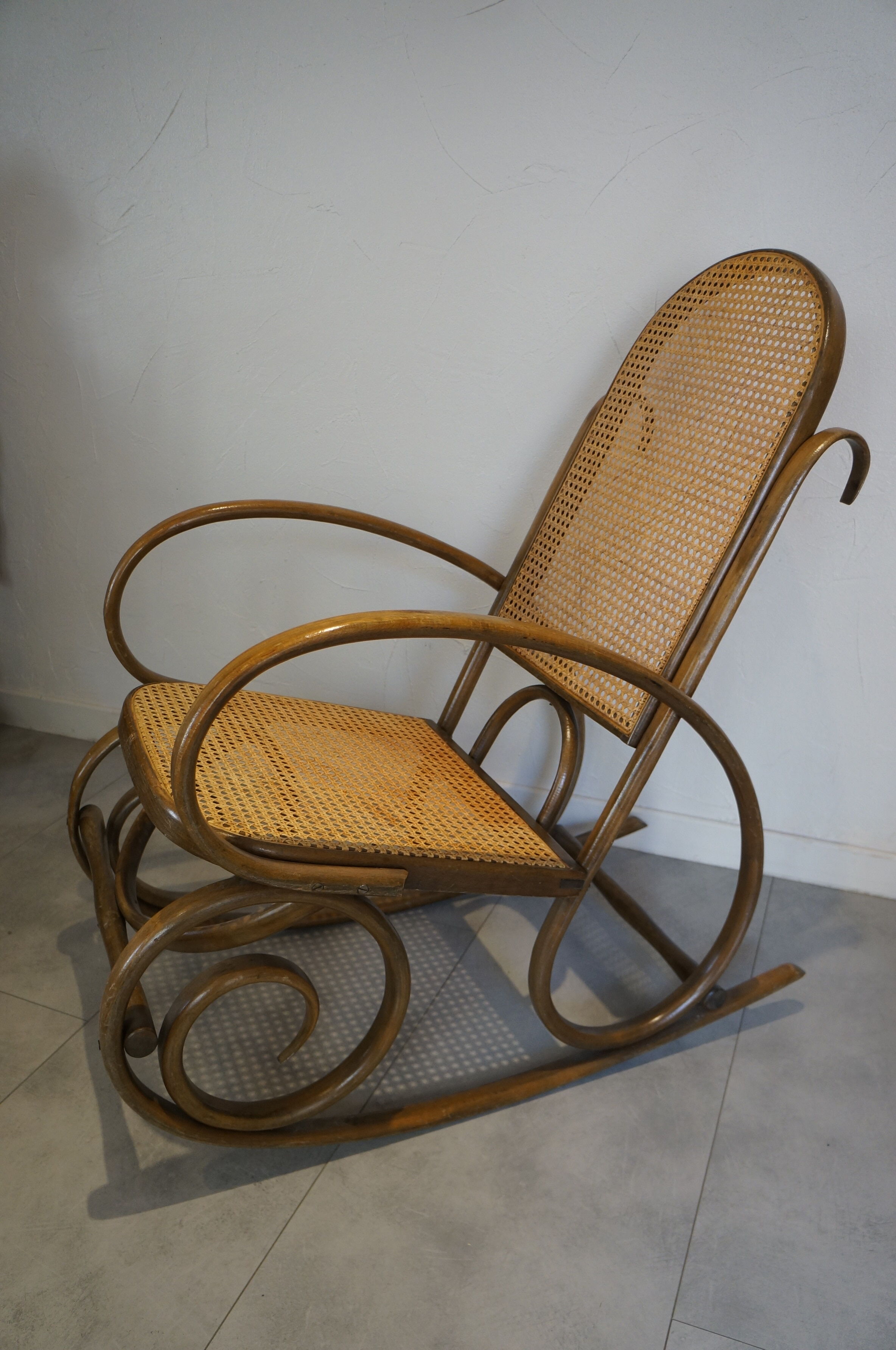 Vintage rocking chair