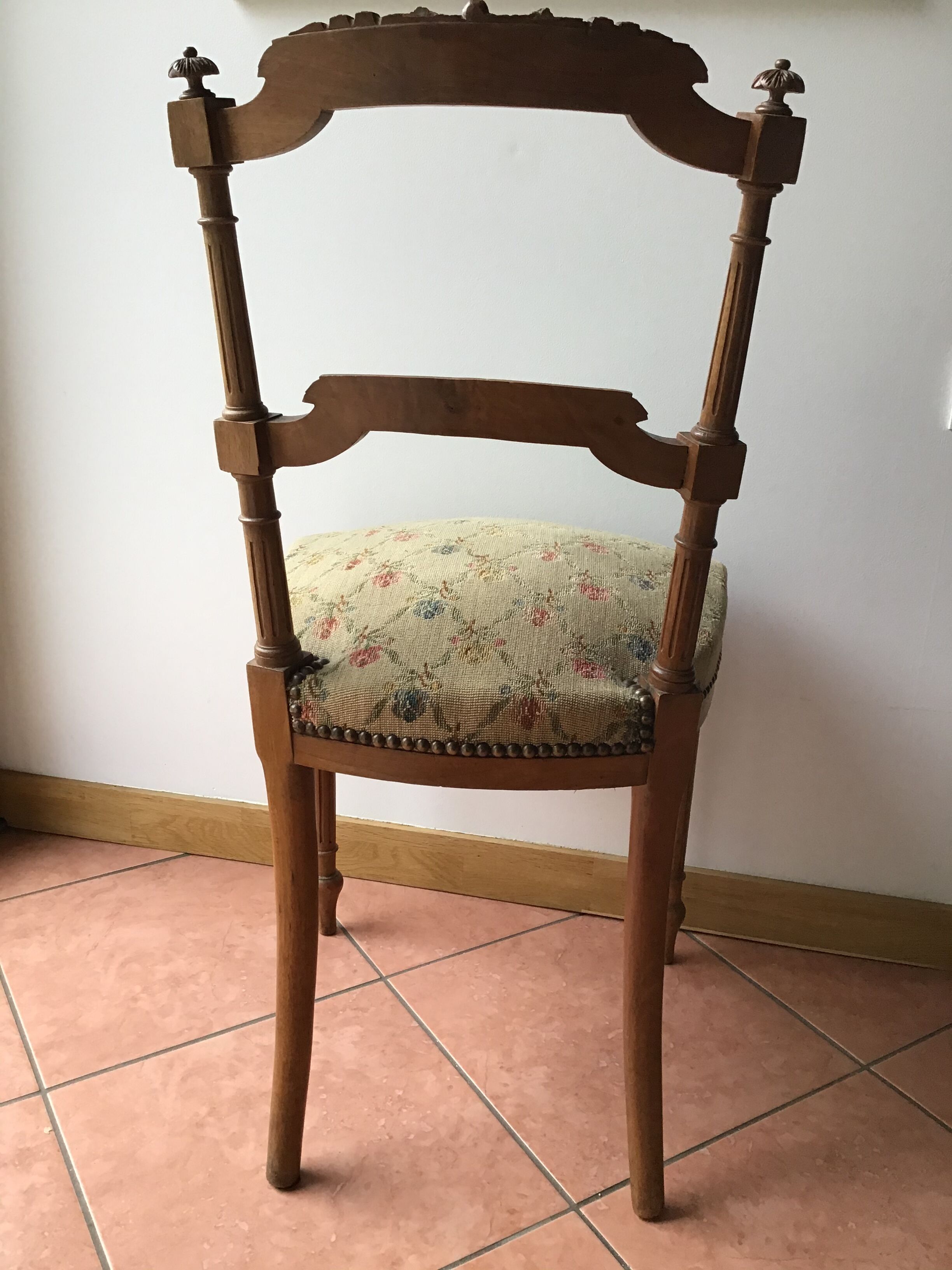 Carved wood-lined chair