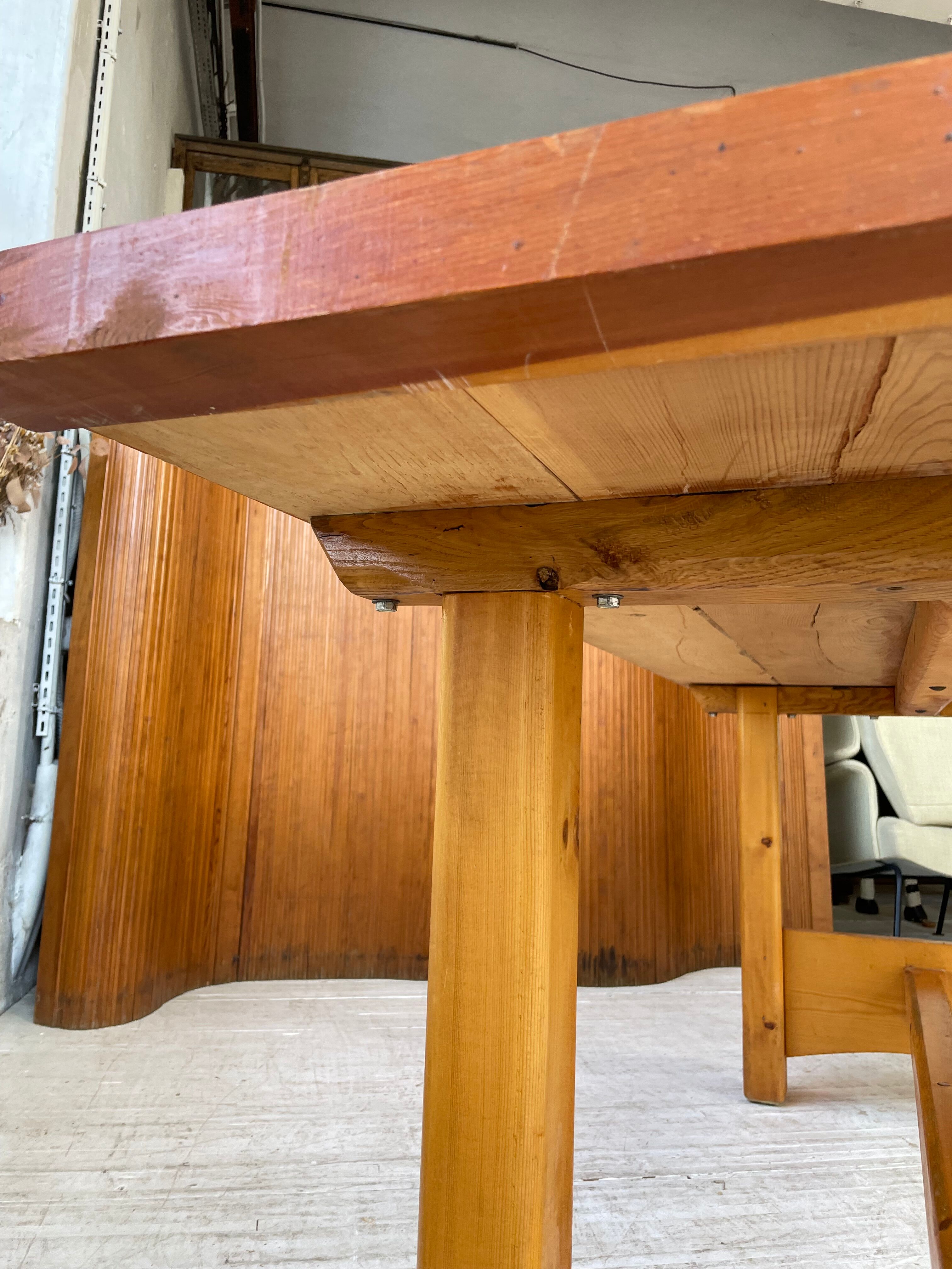 Mountain furniture table in pine 2m