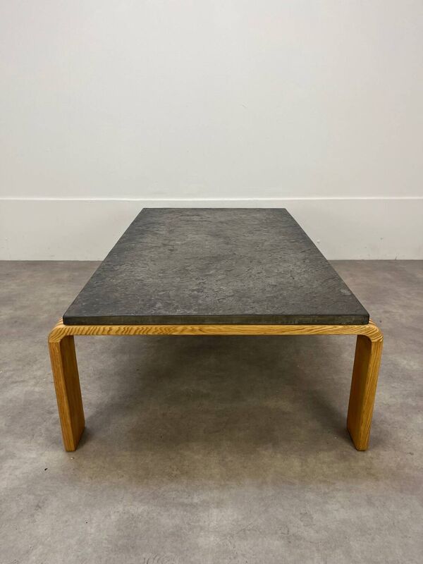 Table basse brutaliste, pierre d’ardoise style chalet