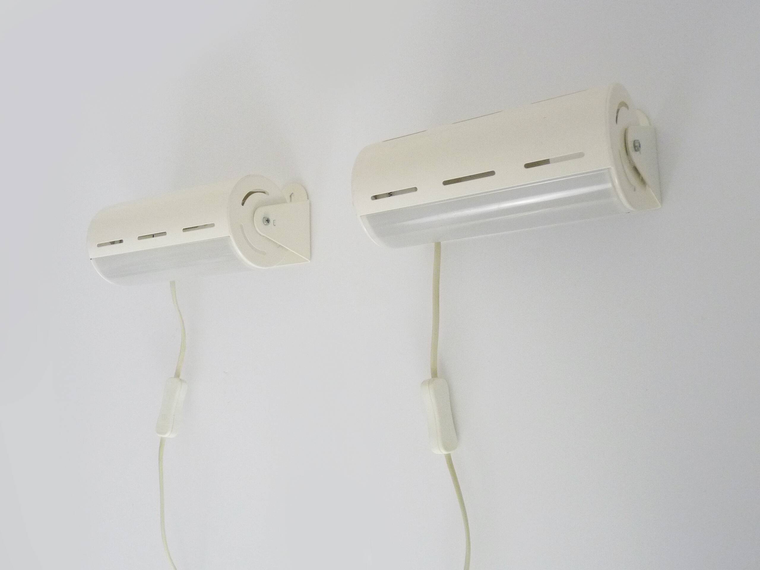 Pair of Ikea Typ V1013 wall lights. Vintage 80s
