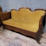 Canapé ancien en noyer massif d'époque Louis Philippe