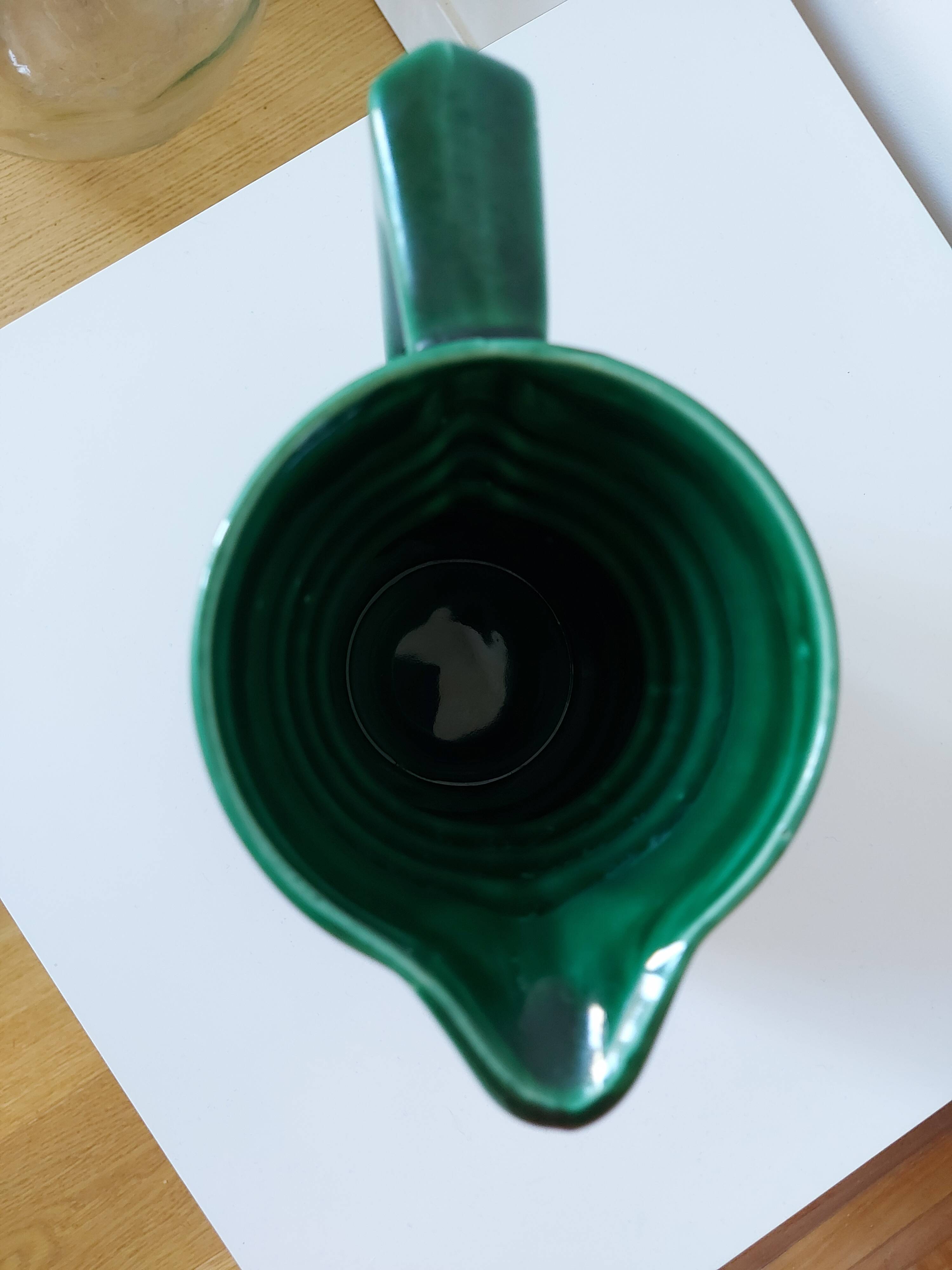 Pitcher priet circled