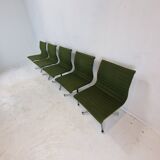 Ensemble de 5 chaises modèle EA 105 par Eames pour Herman Miller, années 1970