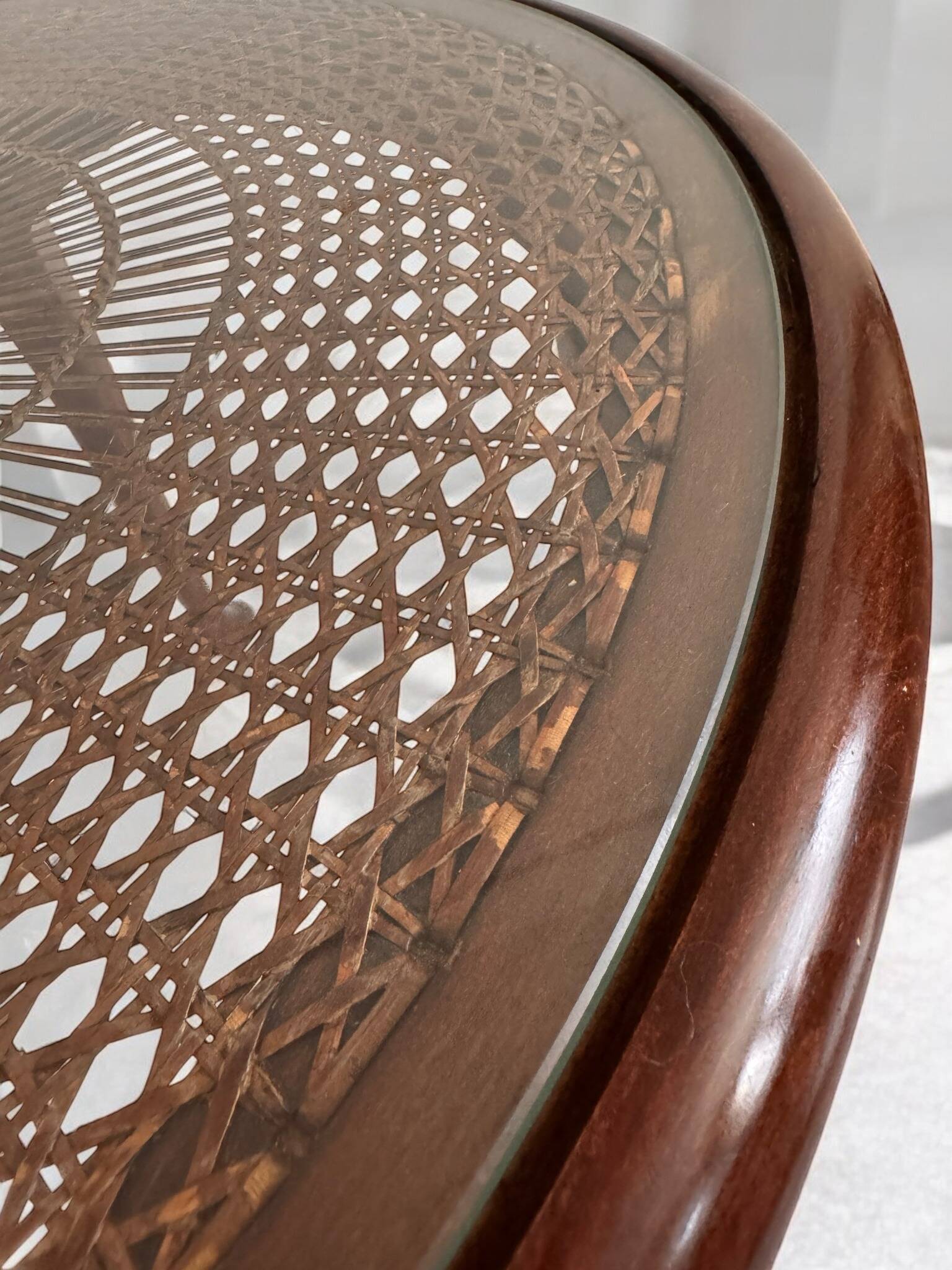 Table basse années 1940 cannage rotin colonial