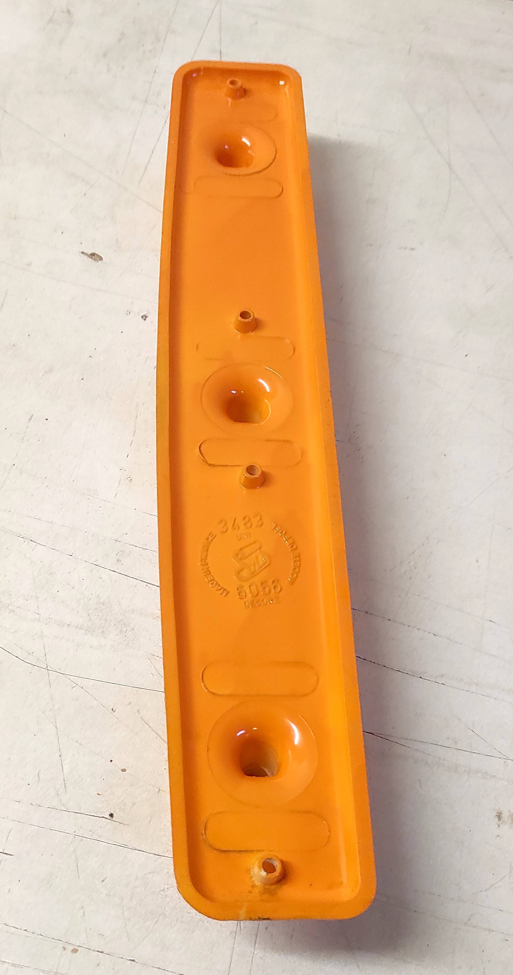 Syla vintage orange coat rack - 1970s