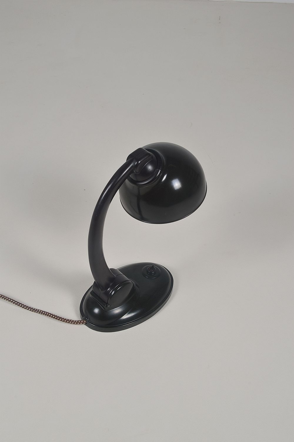 Bakelite lamp '11126' designed by Eric Kirkman Cole, 1930s