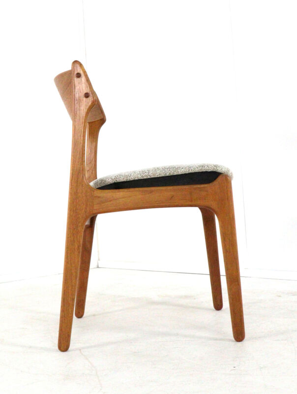 Erik Buch chairs for O.D. Møbler model 49 'Bjur' | several pieces in stock