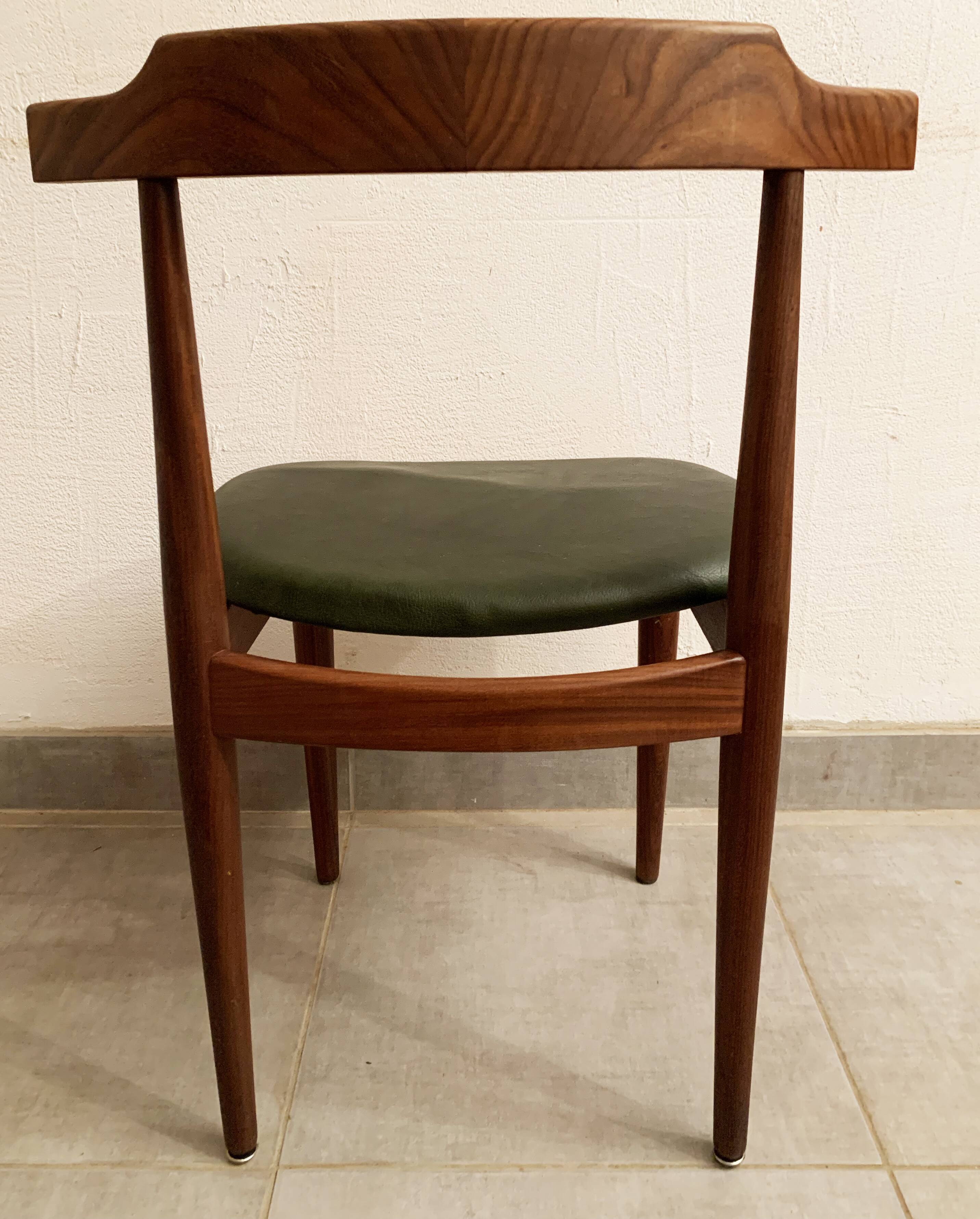 Ensemble de 6 chaises danoises de Hans Olsen pour le fabricant Frem Røjle