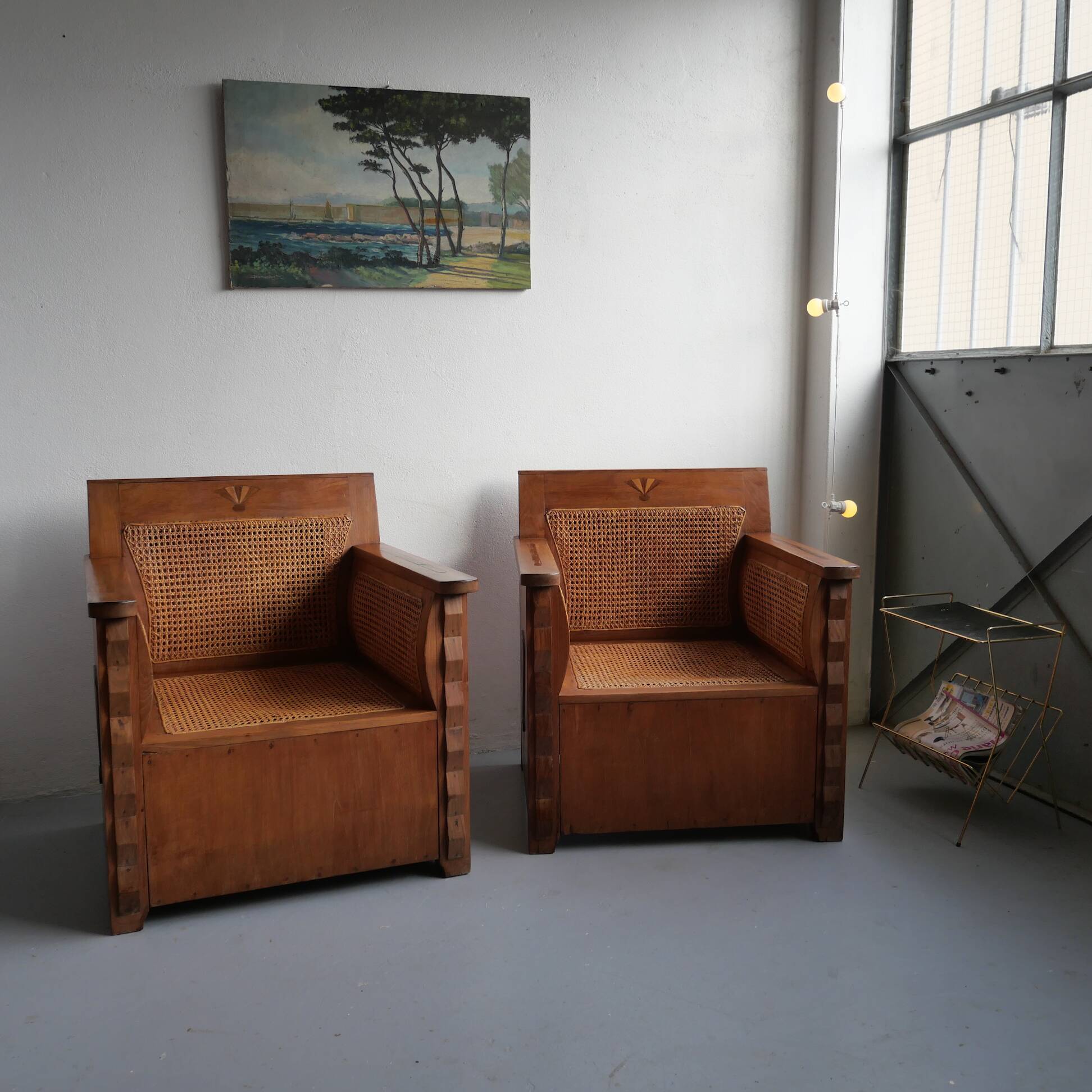 Paire de fauteuils bois et cannage